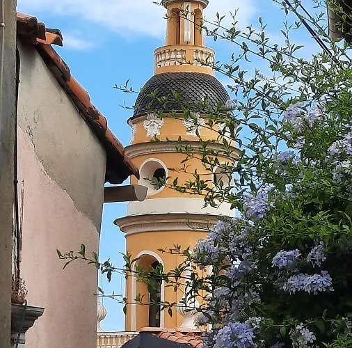 Menton, Centre Historique, Vue Апартаменти Мантон
