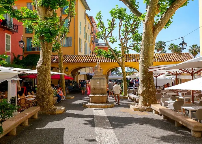 Menton, Centre Historique, Vue Мантон